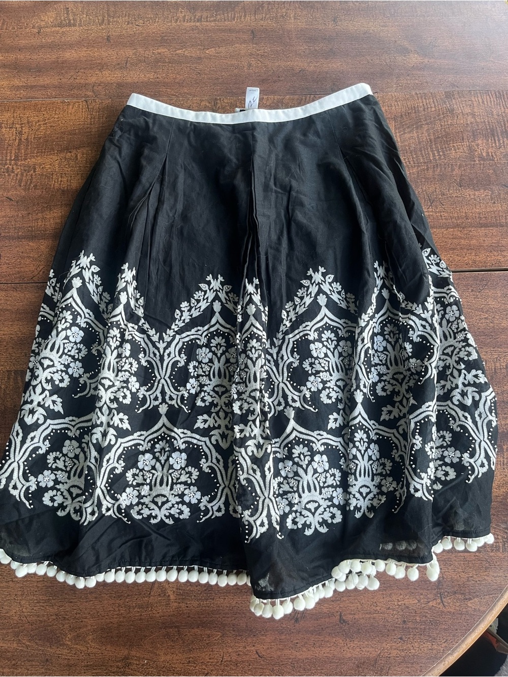 LOFT Cotton Black White Pom Pom Trim 
Beaded Midi Skirt Size 4 Boho Cottagecore
